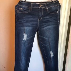WANNA BETTA BUTT? YMI 👖 jeans!